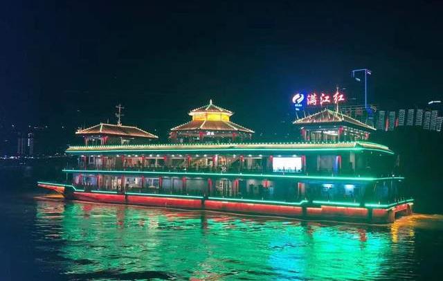 欢迎来到魔幻之都美丽的中国重庆,重庆魔幻山城有多震撼