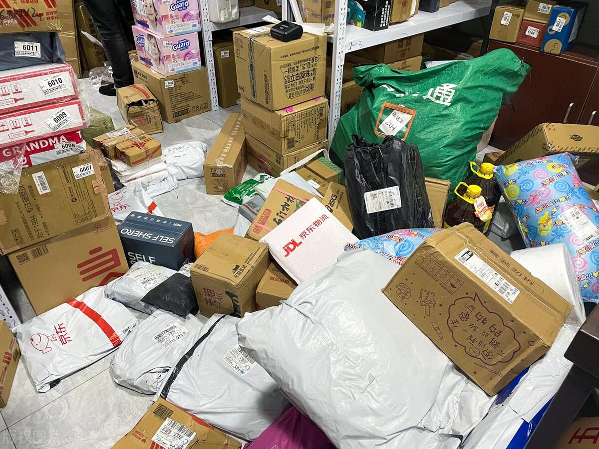 2023年文科类专业如何找工作？快递？文秘？客服？