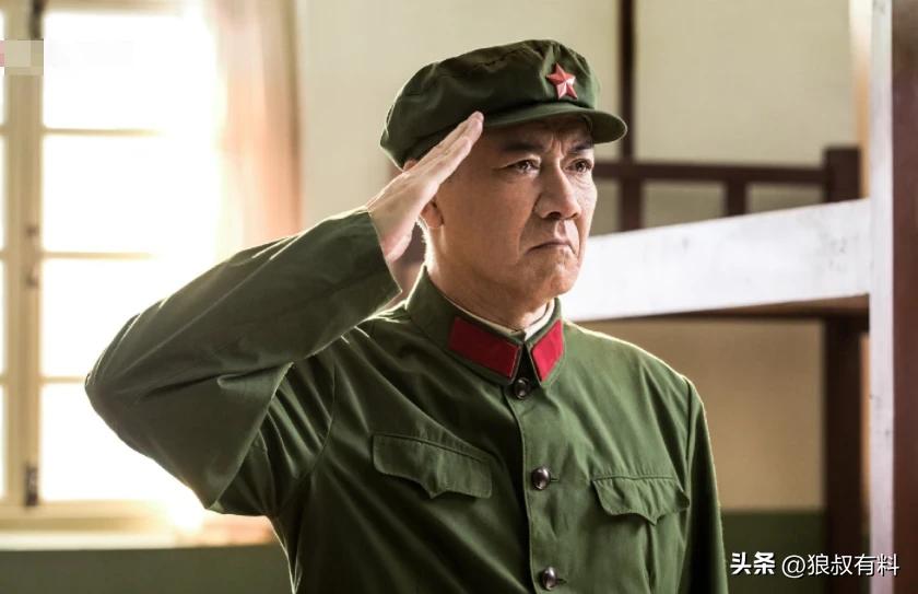 明明油头粉面却偏硬演军人，这7位专业演员告诉你，啥叫铁骨军人