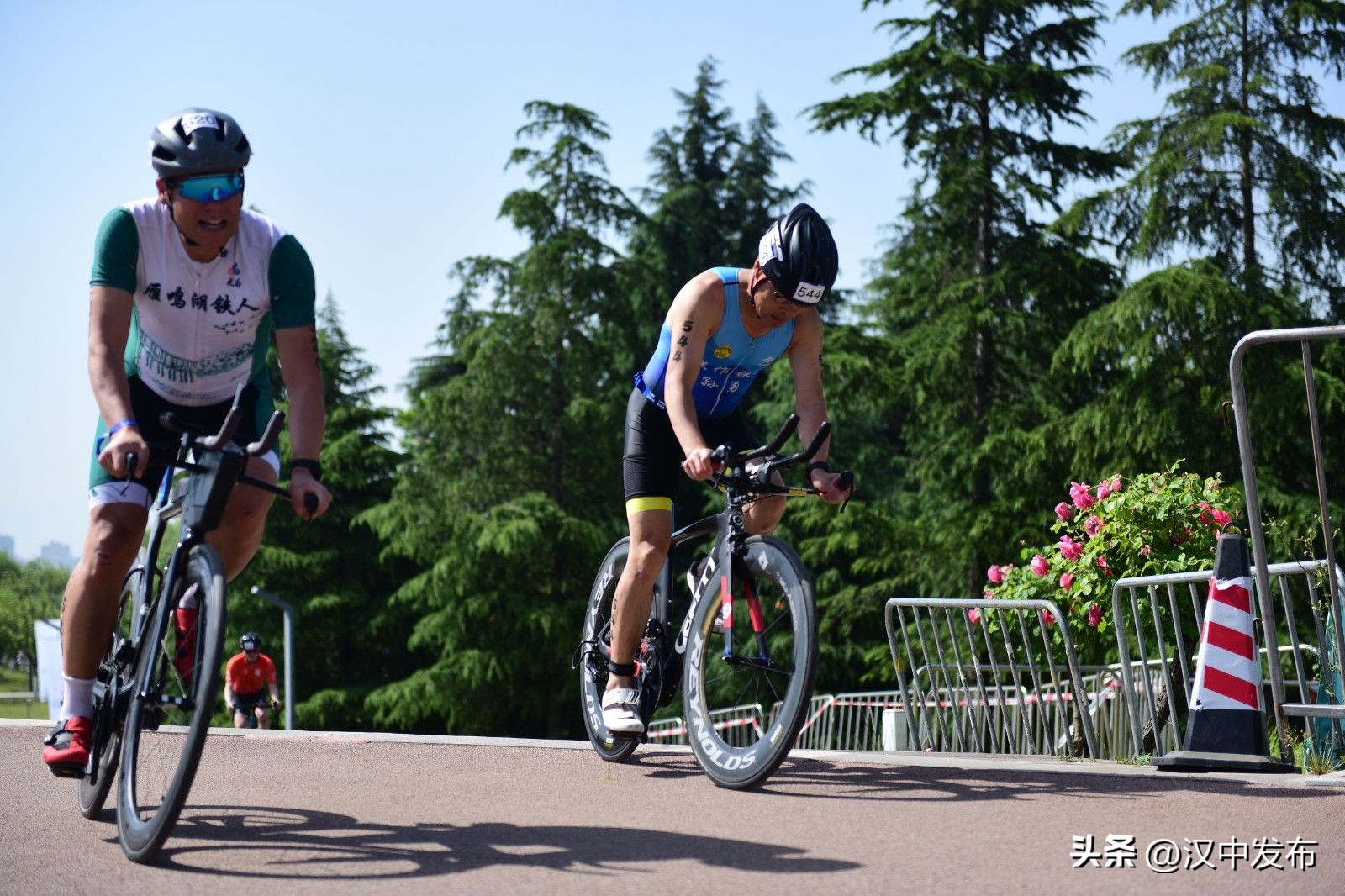 铁人三项汉中比赛现场在哪,往届汉中铁人三项比赛视频