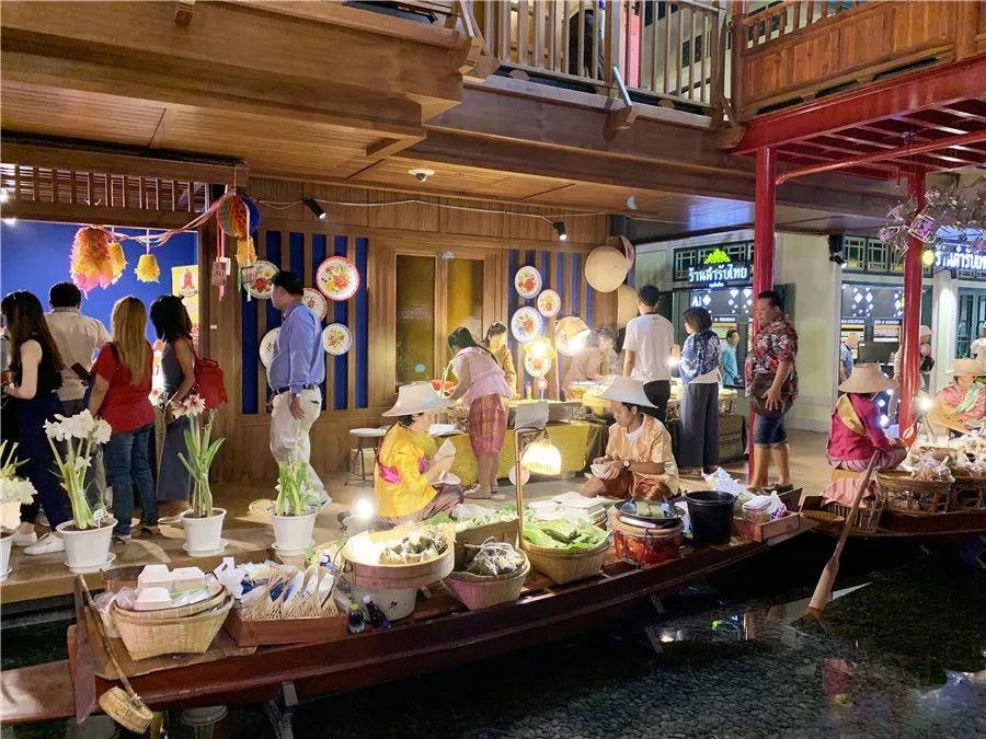 局破中破局,购物中心新零售突围