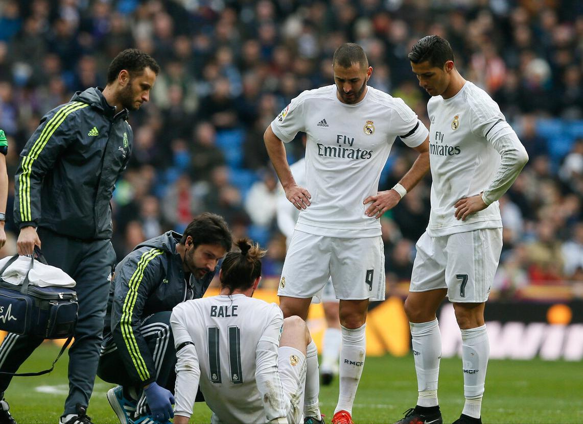 本泽马双响争金球,本泽马两夺冠军杯美妙至极