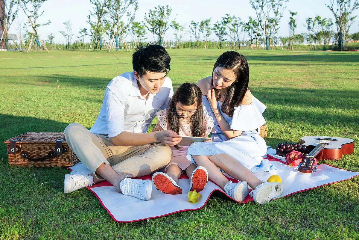 儿媳买高档水果，我尝了一个，她3天不理我，儿子扬言送我回乡下