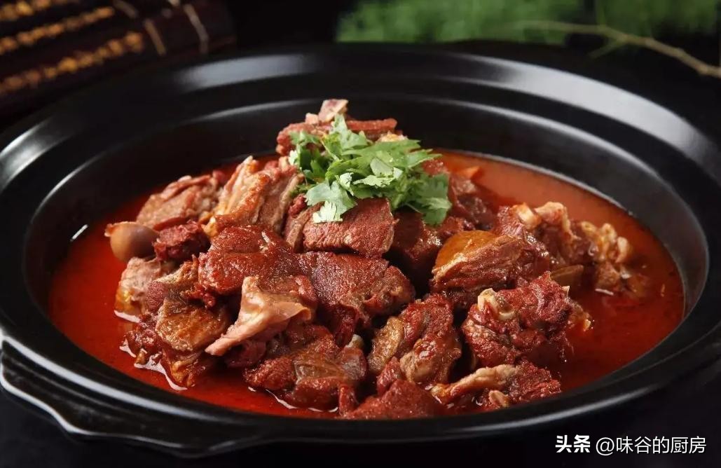 三伏天羊肉的正确吃法,冬季吃羊肉最温补羊肉吃法大比拼
