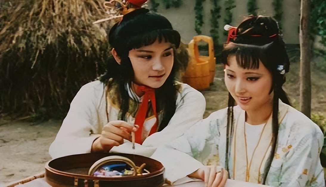 王熙凤张莉薛宝钗,87版红楼梦王熙凤选角