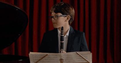 他一出场就惊艳了全场,他一出场就惊艳了所有人