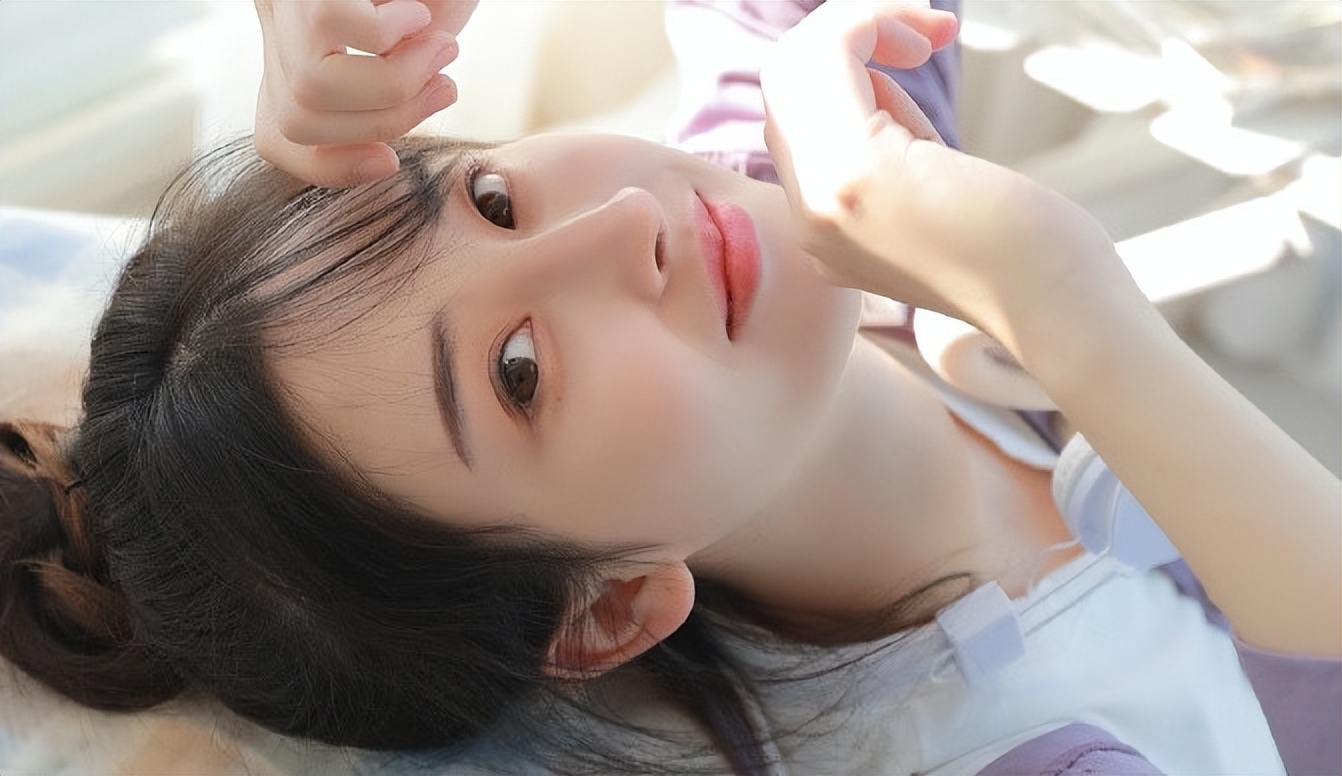 怎么样向一个女孩表白,怎么用表白词语跟女生表白