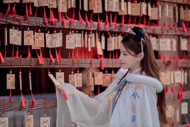 生活中，其实每个人都喜欢和三观的人相处