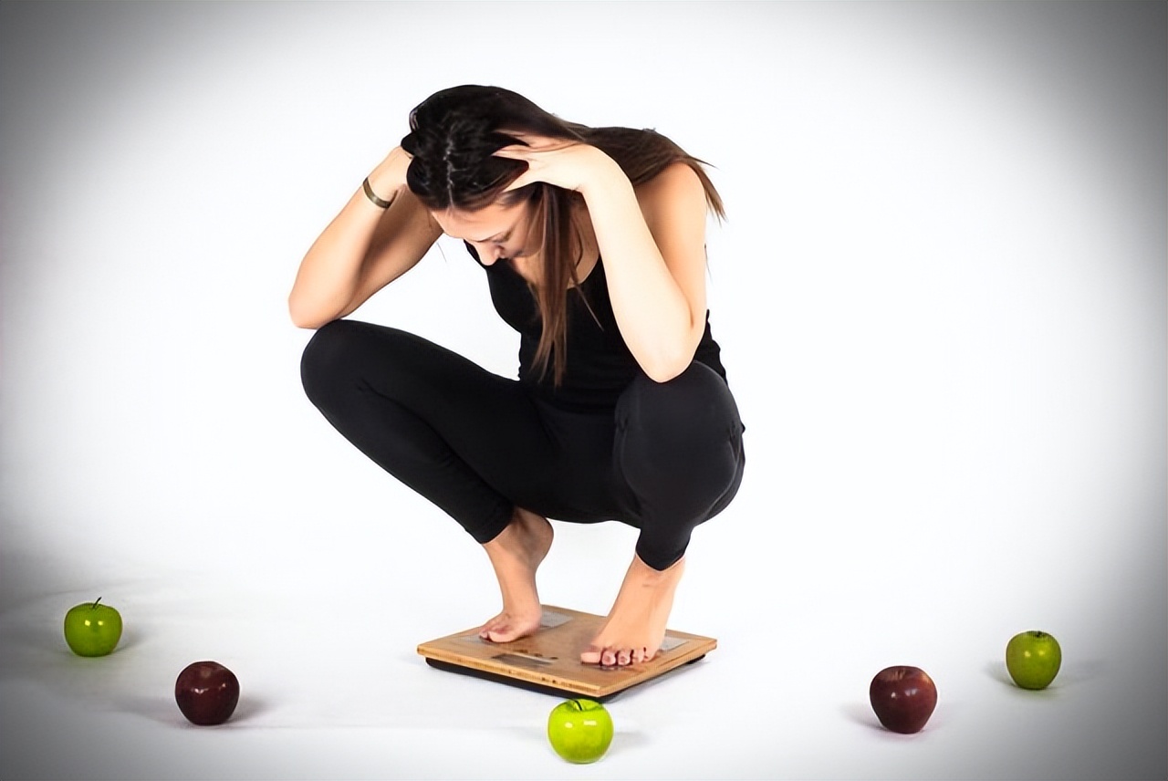 青少年太胖快速燃脂减肥法,暑假超简单的燃脂最快的减肥动作