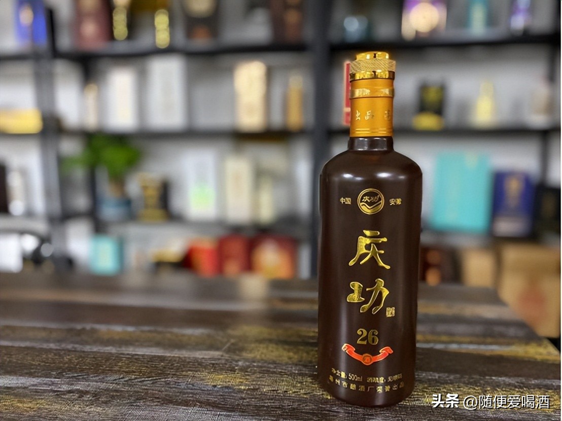 内行人不说的秘密,超市里老百姓能买得起的纯粮食酒