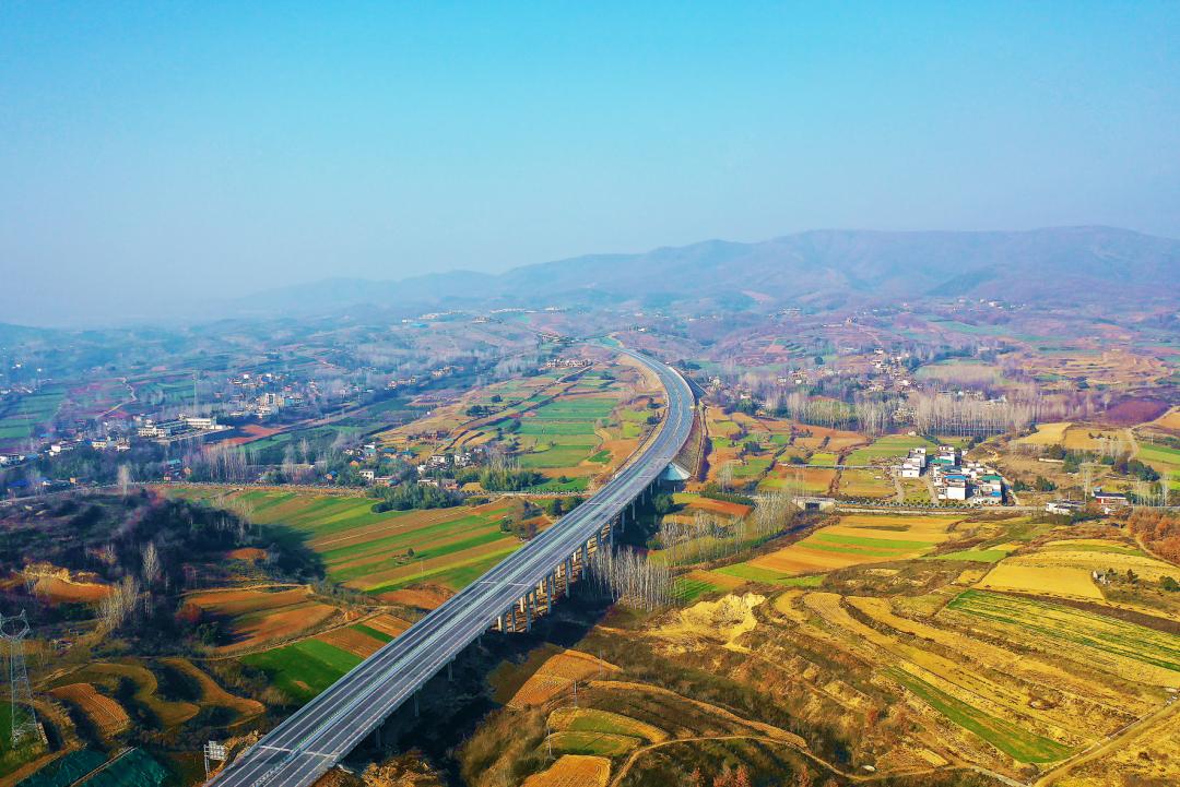 中国建筑速度振奋人心视频,中国建筑飞速发展震撼视频