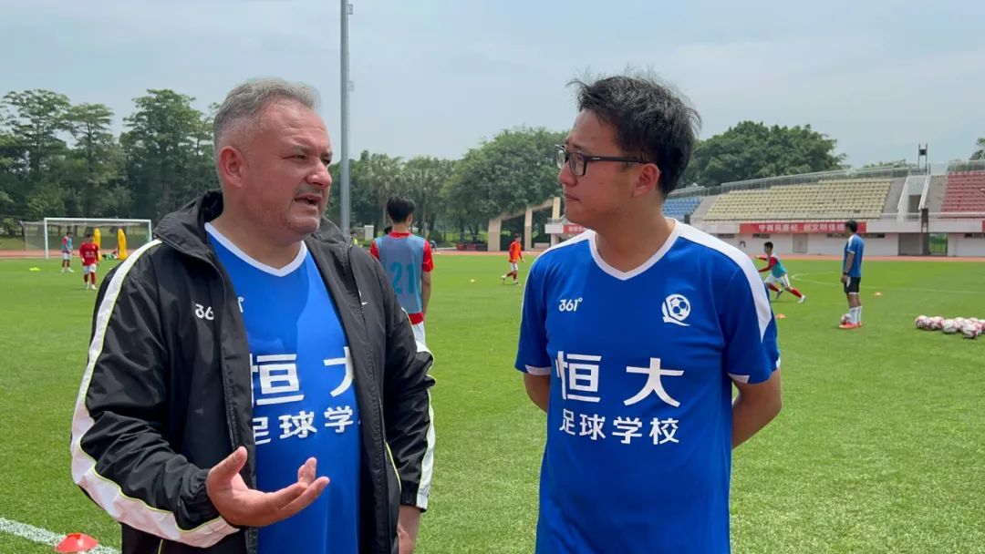 恒大足球学院校长,2012年恒大足校校长是谁