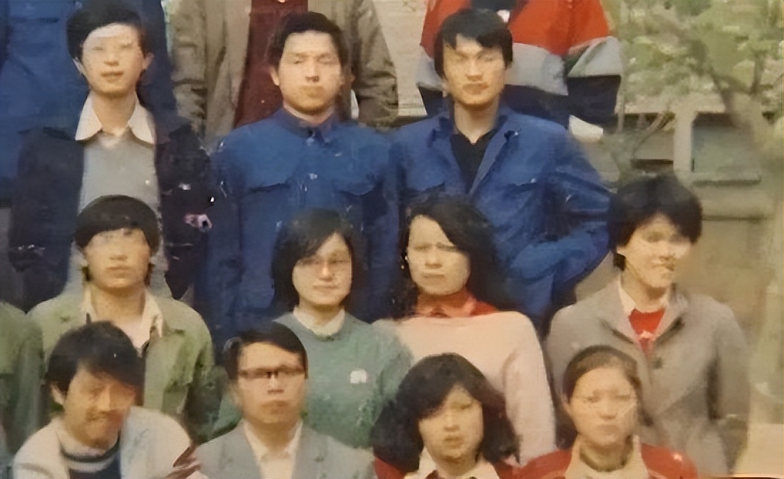 “外交女神”华春莹最飒的巾帼女将：优秀是习惯，微笑是力量