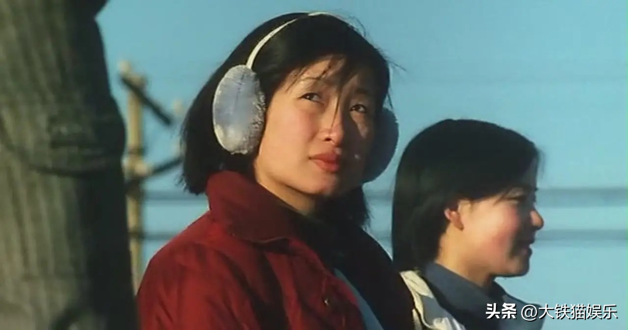 割过双眼皮的女明星对比,割双眼皮失败的明星谁最惨