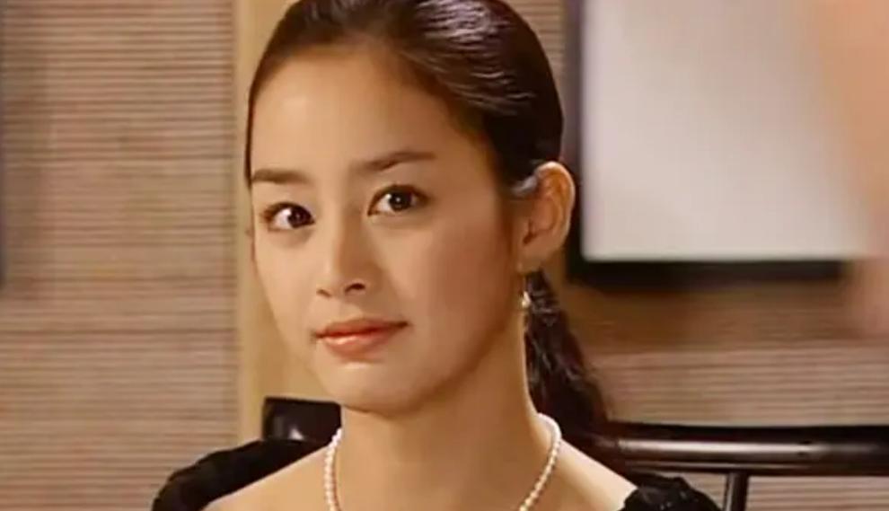 黑暗荣耀里妍珍直发采访片段,黑暗荣耀妍珍哪一集被女二发现