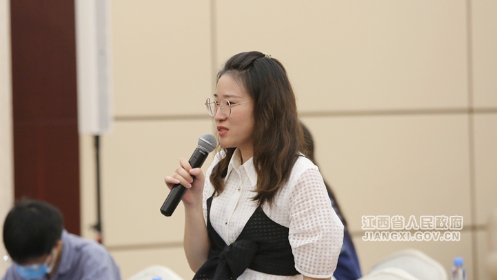 “江西这十年”系列主题新闻发布会（工业和信息化发展专题）在南昌举行