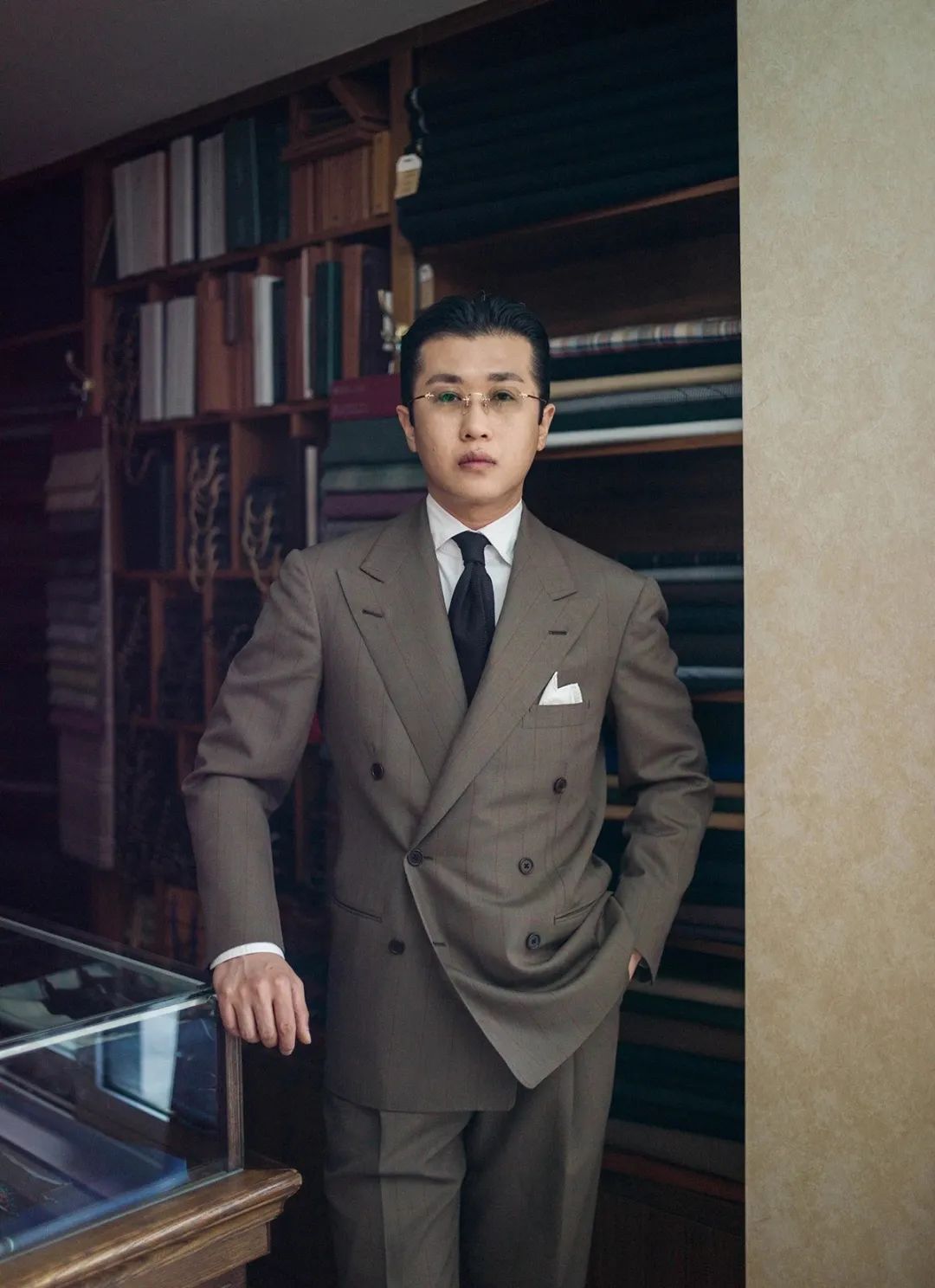 男士衬衫领子怎么选,男士衬衫哪种领型好看