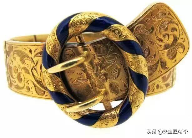 象征性感的“吊袜带”，为啥成了英国最高级别骑士勋章的代表物？