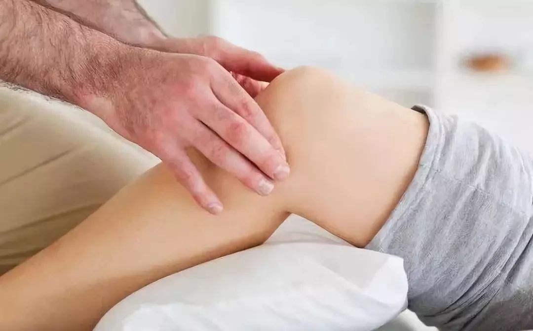 冬天膝盖冰凉是什么原因引起的,冬天膝盖老是冰凉怎么办