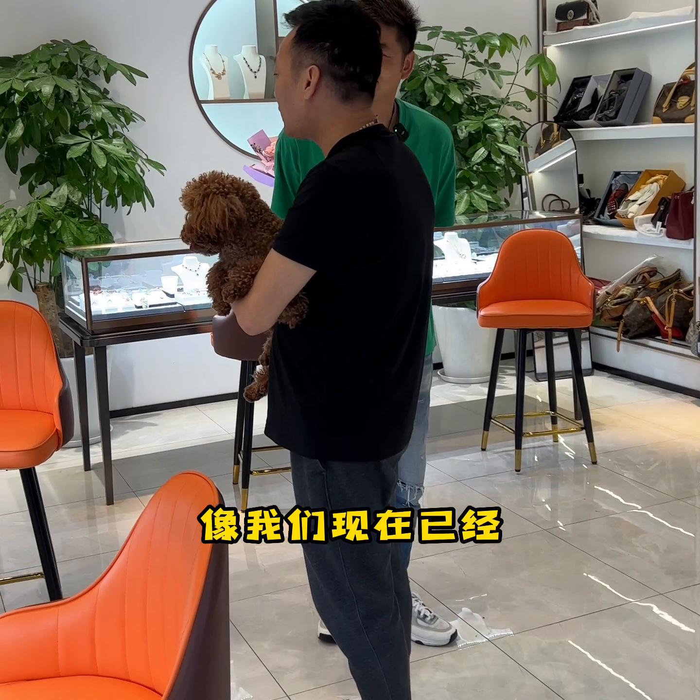 在你刚入行的时候，有没有老前辈带你是很重要的#成都宝利汇