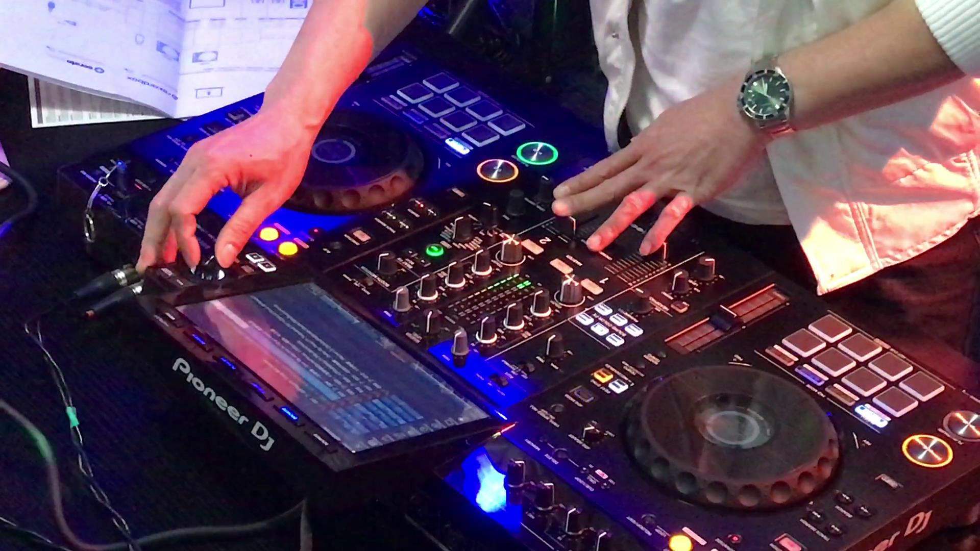 做包房dj有什么要求,成为职业dj需要哪些条件