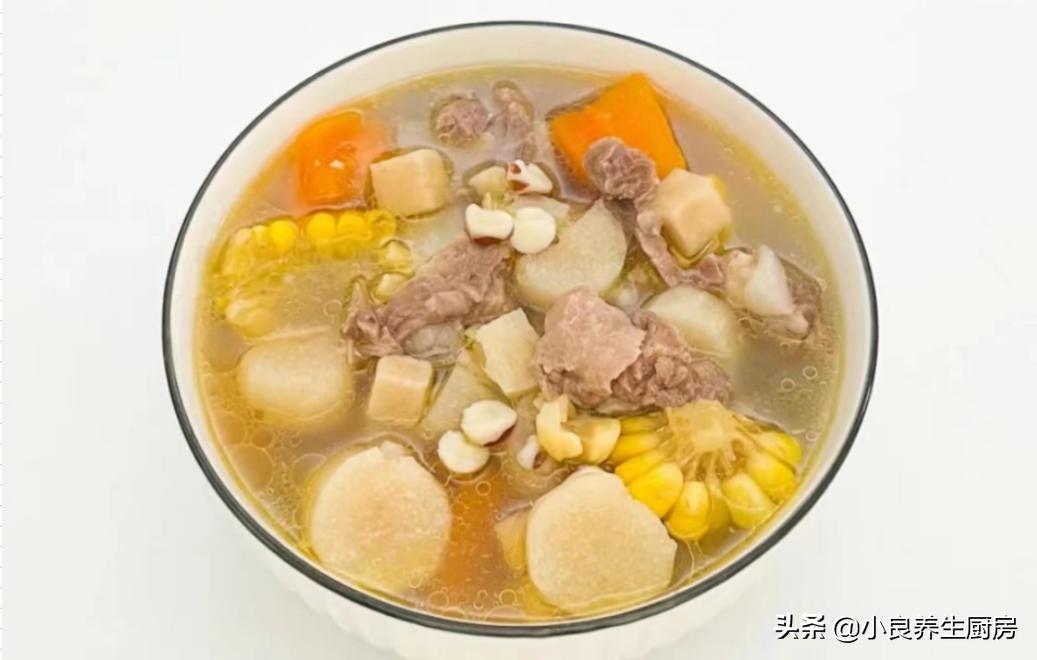 夏季汤品鸭汤,什么鸭汤好喝又有营养夏天