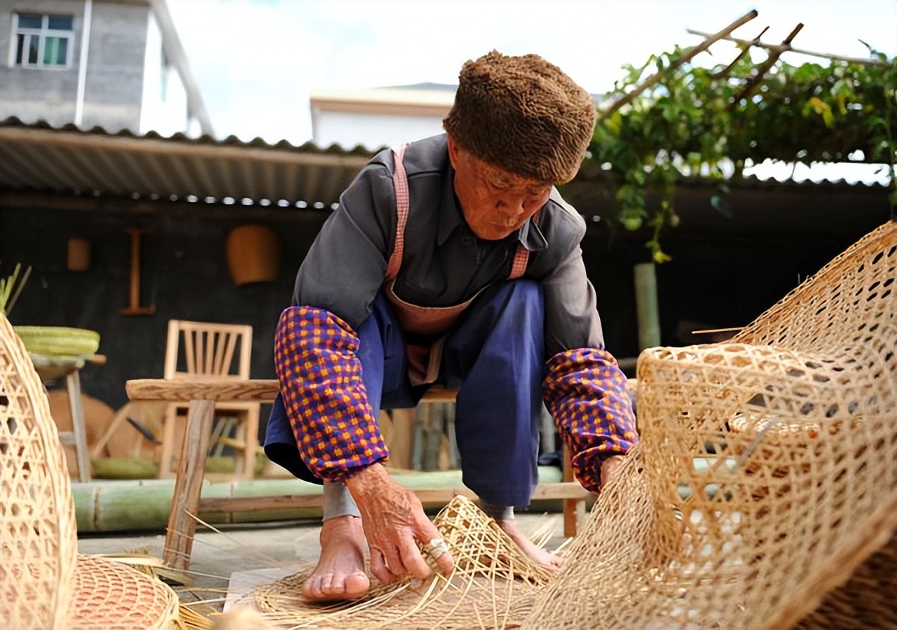 客家农村农具老物件,农村老物件斗笠蓑衣