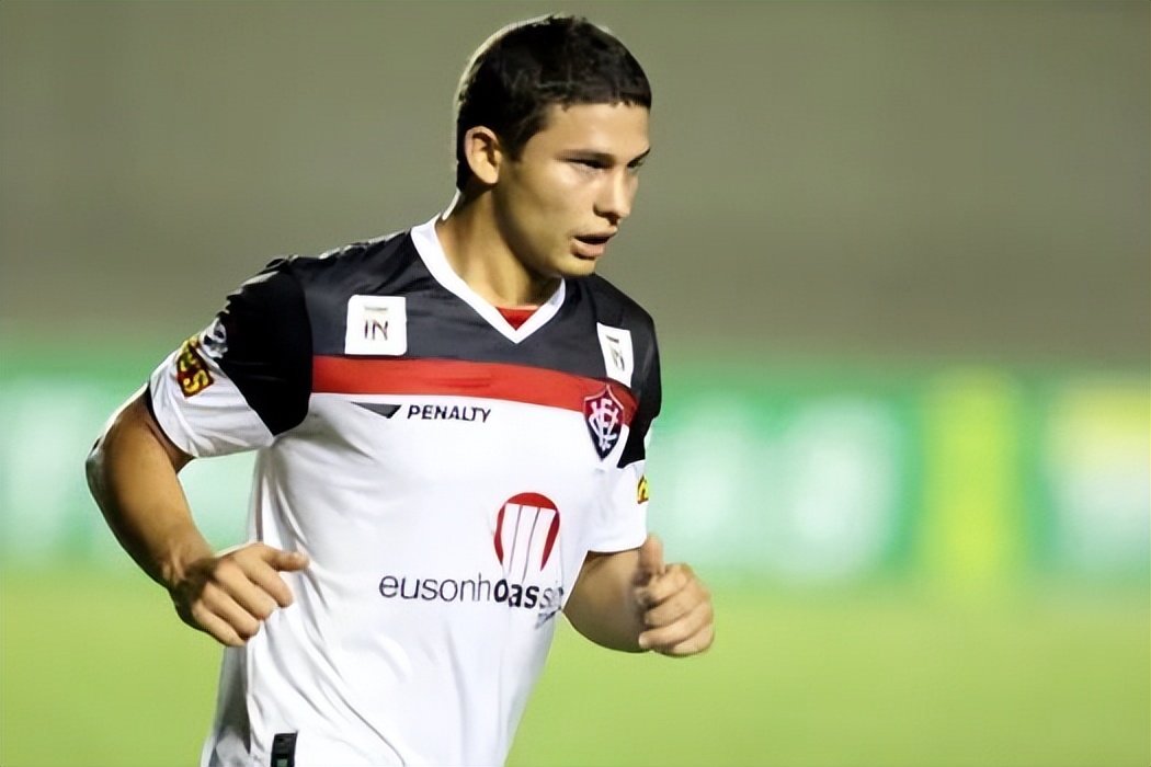 艾克森中超最新消息,艾克森中超射手王亚冠