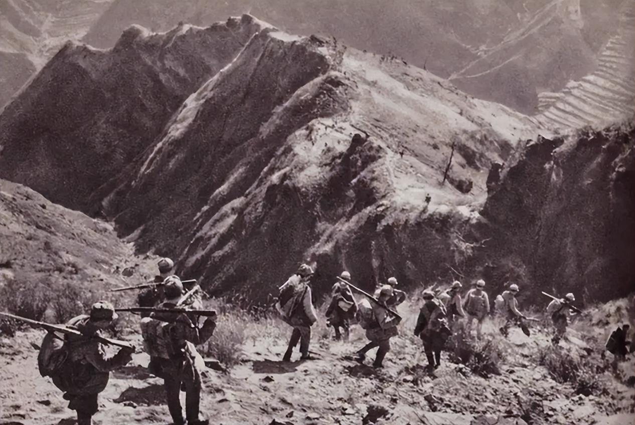 八路军女兵被敌人杀害,中国女兵被日本老兵杀害