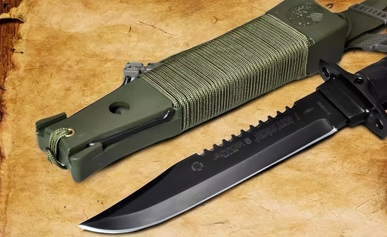 多功能野外生存刀燧石,国外户外生活使用的户外生存刀