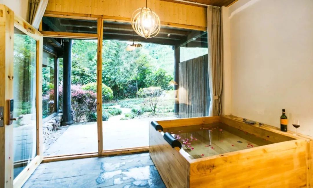 莫干山民宿泡温泉,莫干山温泉雪景民宿