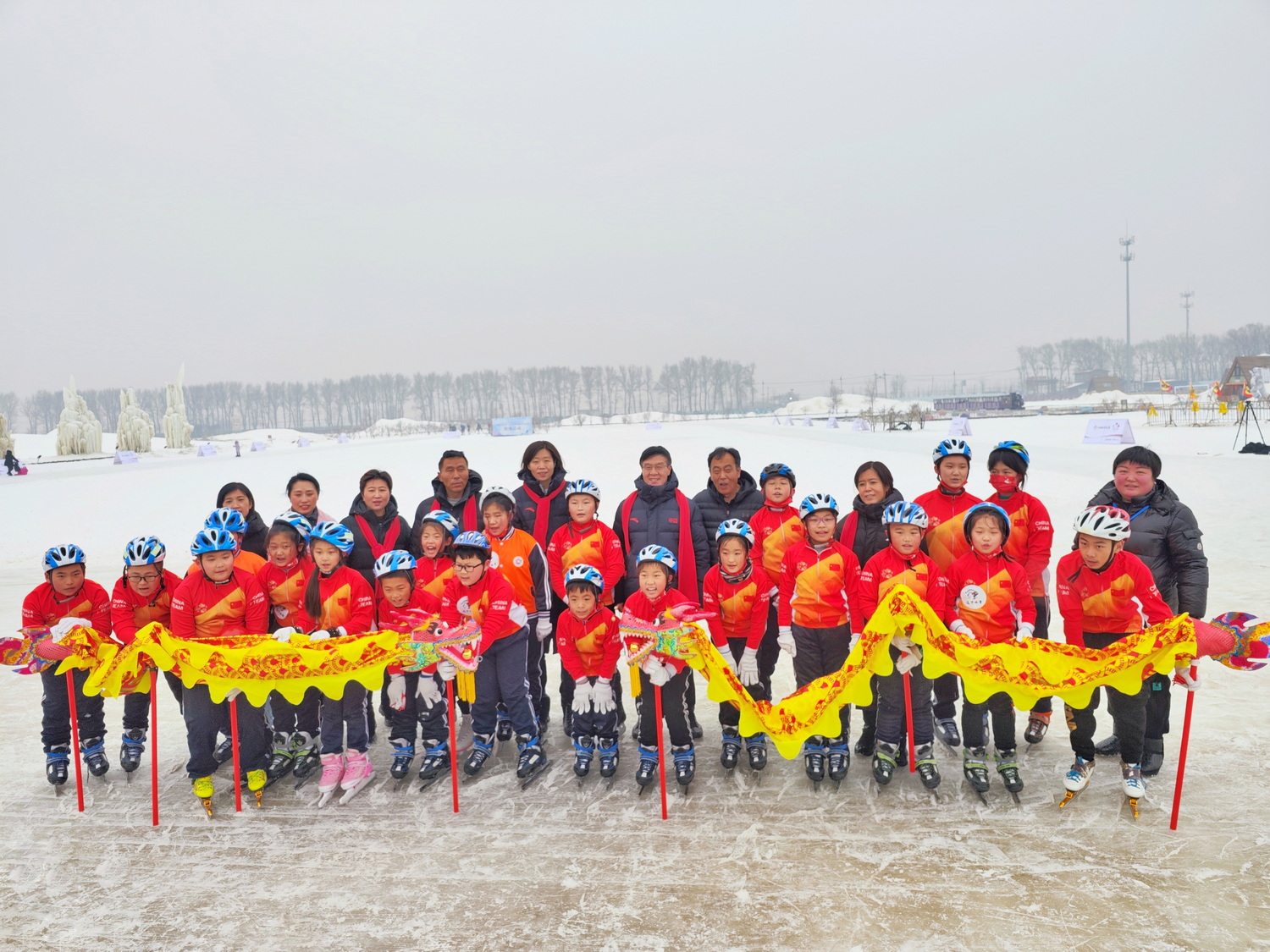群众冰雪运动在大江南北开展,普及冰雪运动助力乡村振兴