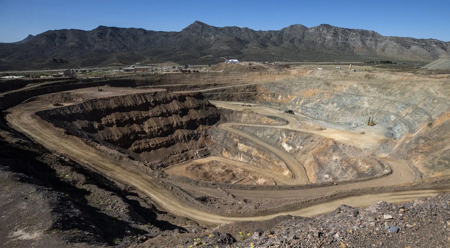 美国矿产资源丰富为何自己不开采,中国80%的石油从哪里进口