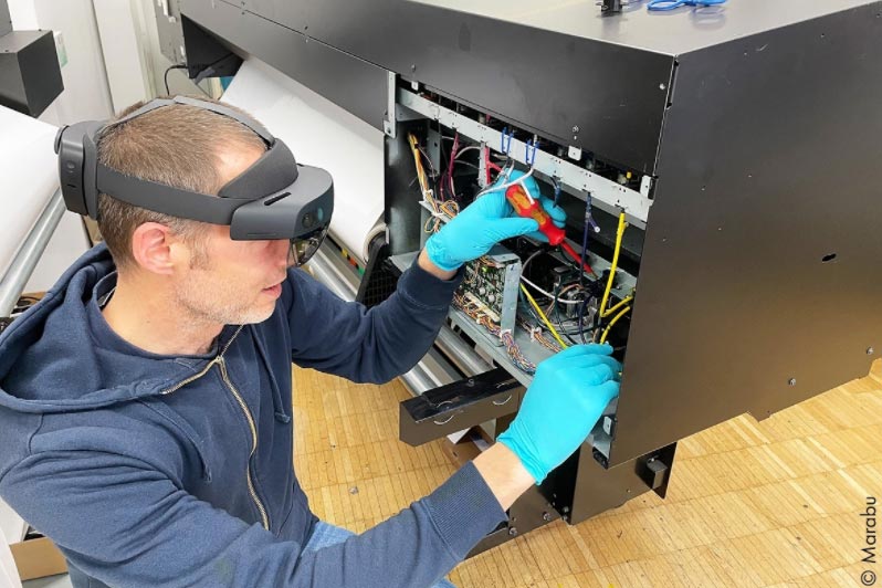 油墨商玛莱宝用HoloLens2混合现实提供全球远程售后和培训服务