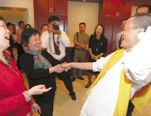 刘强东马云等是真正的白手起家吗,刘强东说高考改变命运