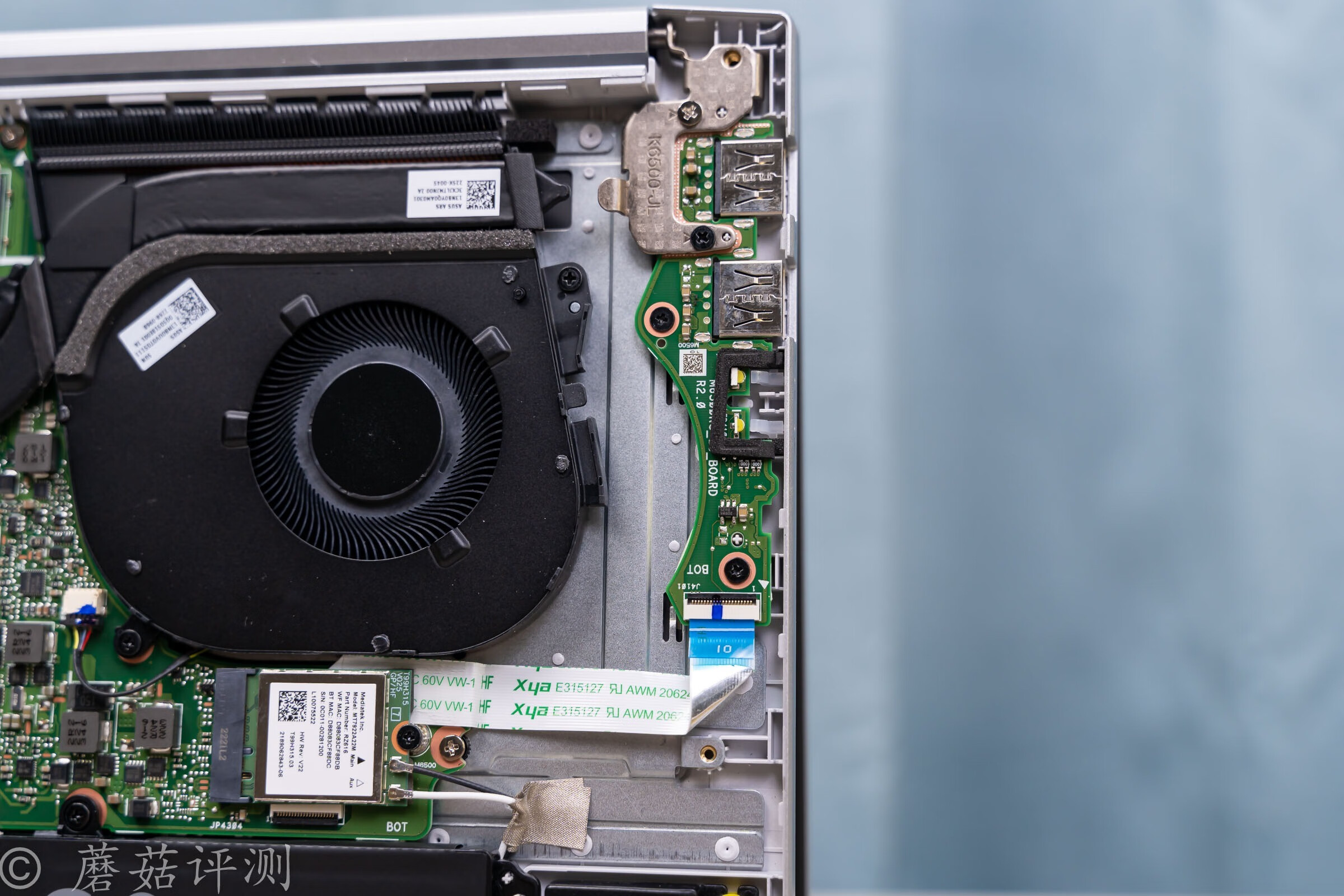 华硕无畏pro15锐龙版和灵耀pro14,轻薄本华硕无畏pro15游戏测评