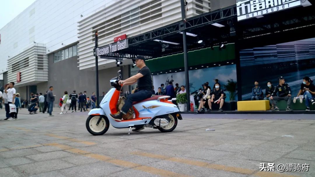 布雷斯通蓝卡150复古小踏板改装,布雷斯通150复古踏板摩托车测评