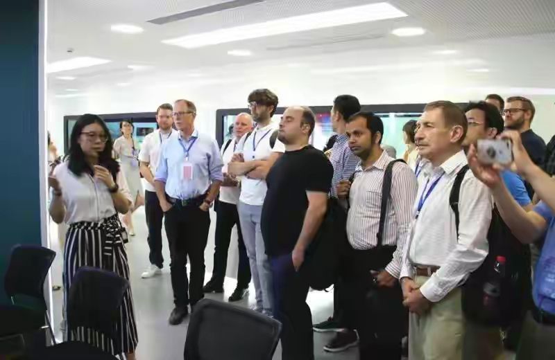 3000元雇个老外参加招商会被曝光，盐城有些部门很忙，忙着灭火