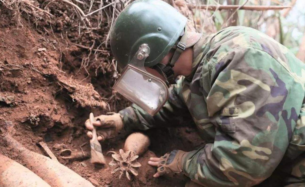 排雷英雄杜富国荣立几等功,讲解排雷英雄杜富国事迹