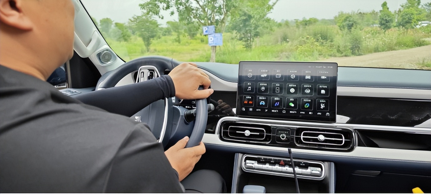 亚洲各国网友试驾北京bj60,全新北京bj60抢先试驾