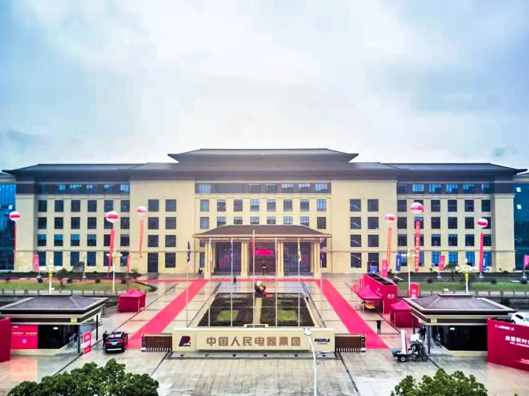 敢拼敢闯越战越勇,敢拼敢闯成就未来的事例