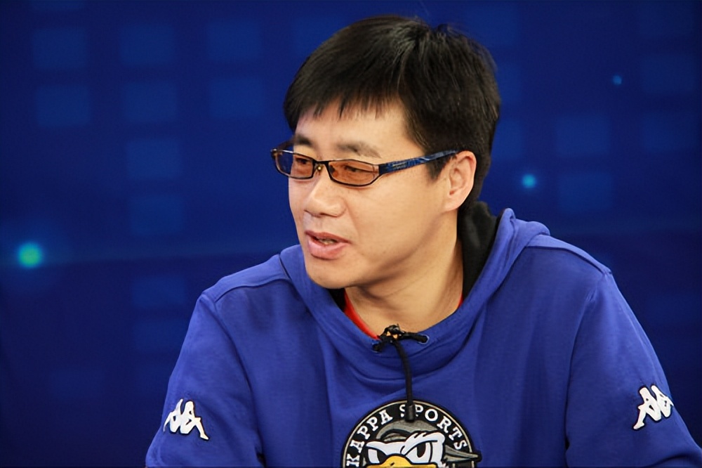 已经退休的12位央视著名主持人,已经退休的12位央视主持人