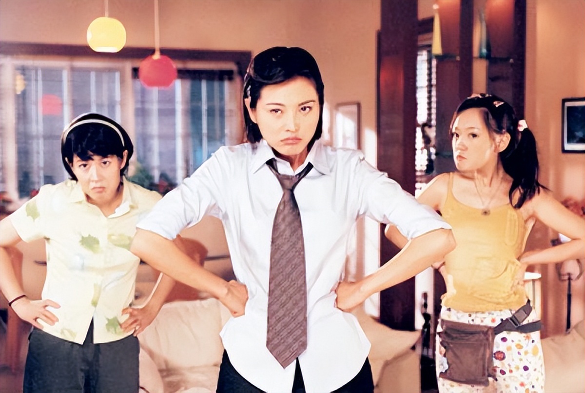 张延：TVB训练班出身，因《粉红女郎》名声大噪，如今安心演长辈