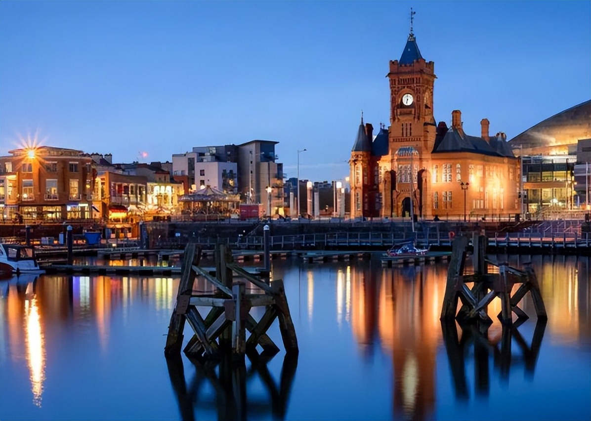 英国留学学费一年大概多少钱,英国留学学费价格表