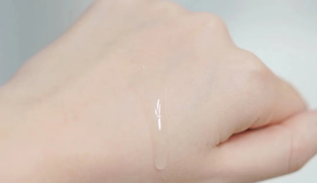 兰蔻抗衰老系列精华粉底,兰蔻修护保湿维稳精华