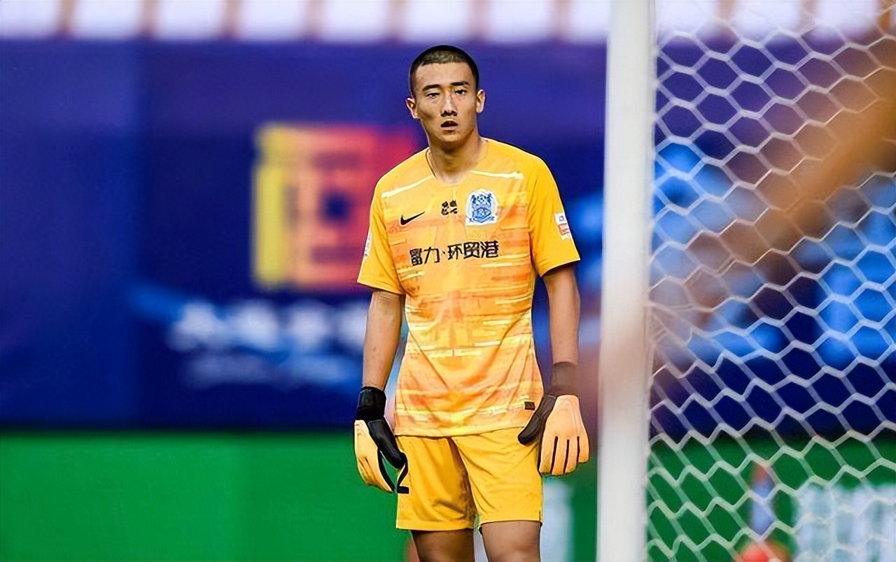 区楚良是2002首发门将吗,2002中国传奇门将区楚良