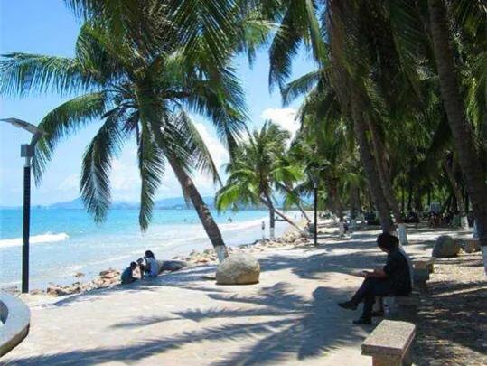 三亚大东海海滩浴场,除了三亚的海还有哪儿的海好玩