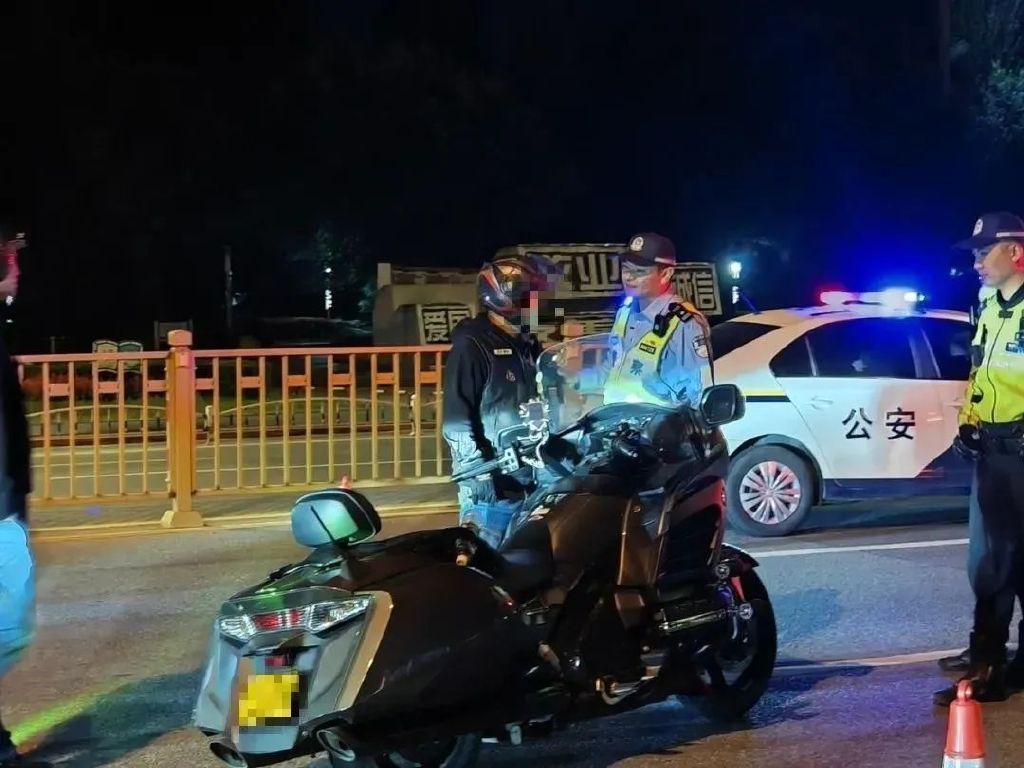 先锋警察宣传片,盘锦市交警支队铁骑