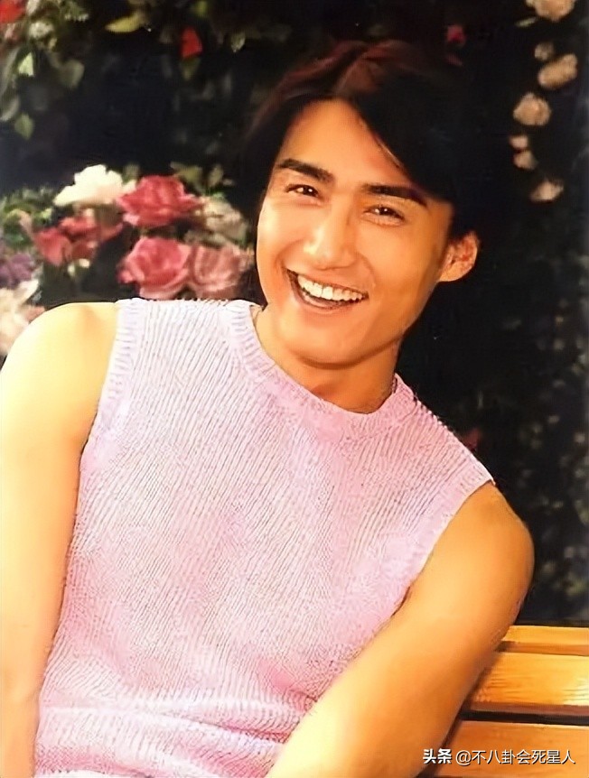 脸部垮掉的男人,脸部塌陷的男生