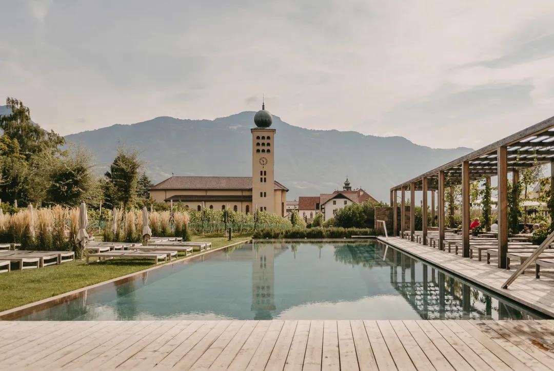 HotelSchwarzschmied在葡萄园城堡里感受度假的氛围